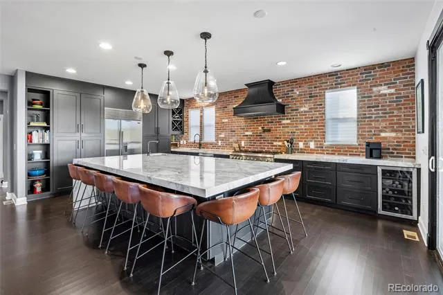 7963 S Valleyhead Way Aurora, CO 80016