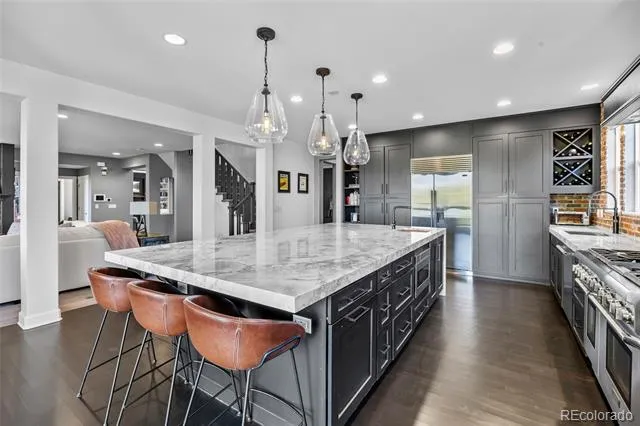 7963 S Valleyhead Way Aurora, CO 80016