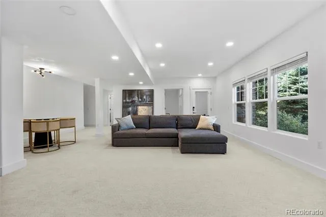 7963 S Valleyhead Way Aurora, CO 80016