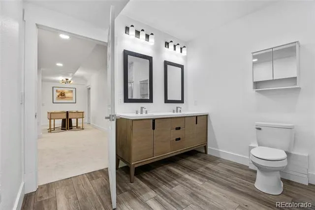 7963 S Valleyhead Way Aurora, CO 80016