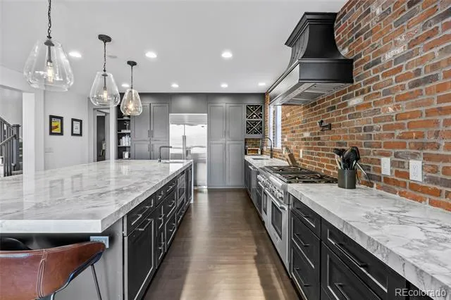 7963 S Valleyhead Way Aurora, CO 80016