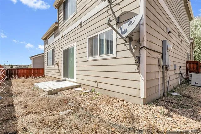 337 Ivory Circle Aurora, CO 80011