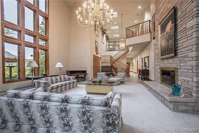 3282 Tomah Road Larkspur, CO 80118