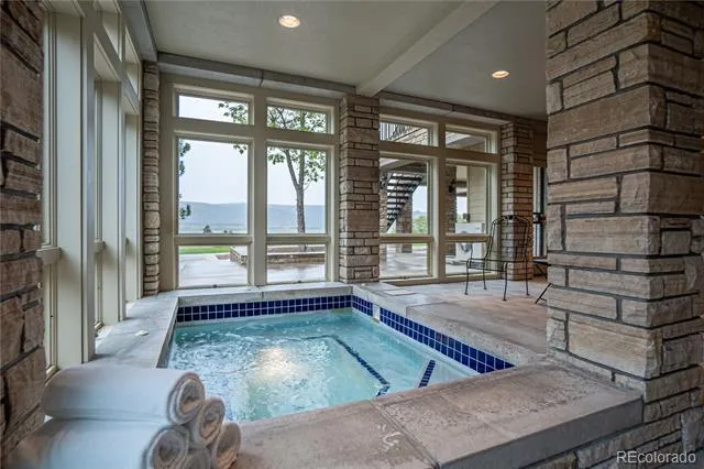 3282 Tomah Road Larkspur, CO 80118