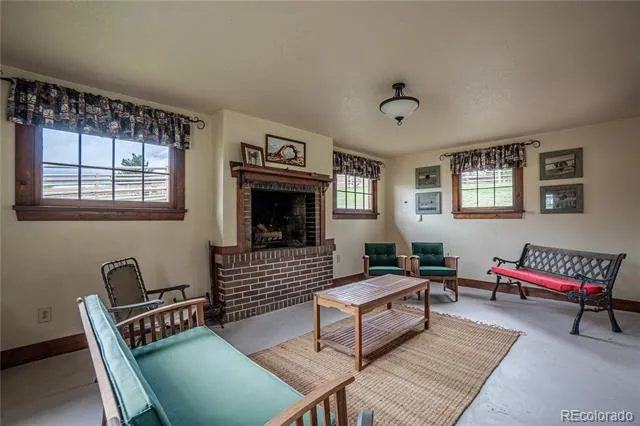 3282 Tomah Road Larkspur, CO 80118