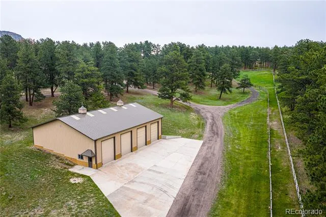 3282 Tomah Road Larkspur, CO 80118