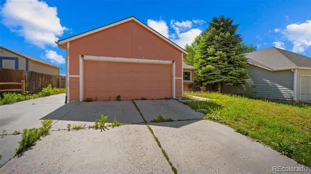 3433 Hunterwood Drive Colorado Springs, CO 80916