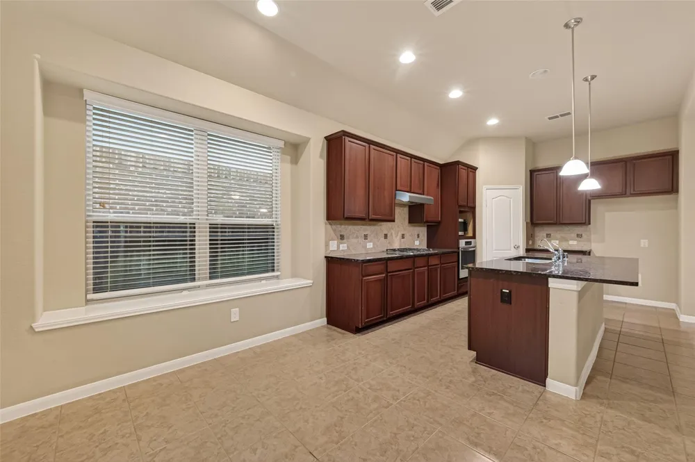 10318 Rouken Glen Court Richmond, TX 77407
