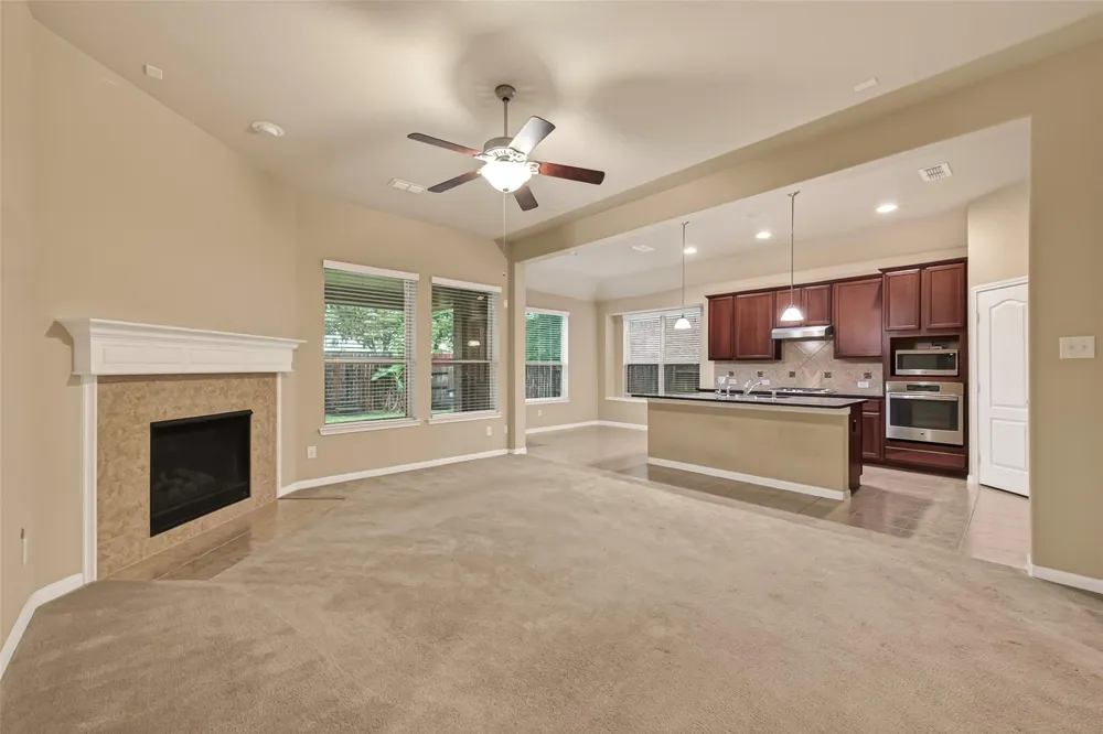 10318 Rouken Glen Court Richmond, TX 77407