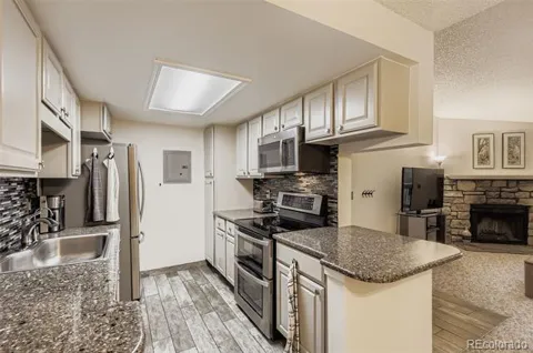 8225 E Fairmount Drive #204