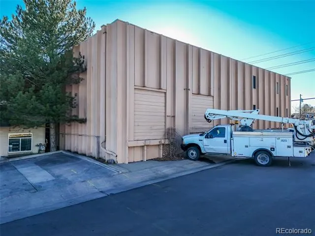 2460 S Tejon Street Englewood, CO 80110