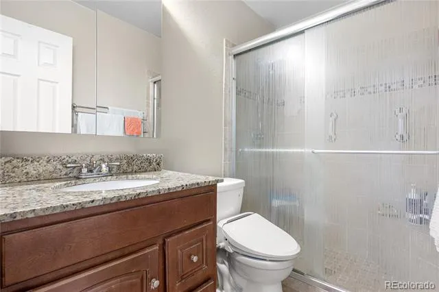2925 S Vaughn Way Aurora, CO 80014