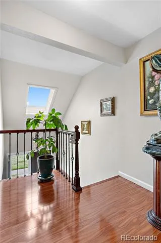 2925 S Vaughn Way Aurora, CO 80014