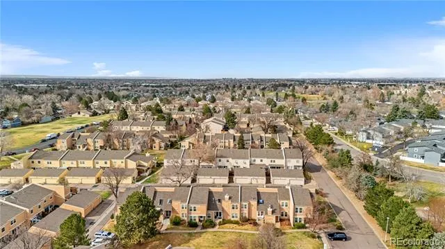 2925 S Vaughn Way Aurora, CO 80014