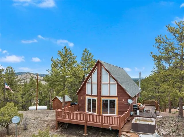11396 County Rd 102 Guffey, CO 80820