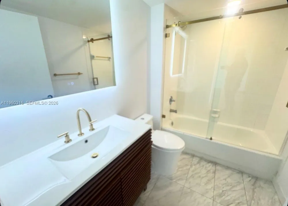 650 West Ave #1704 Miami Beach, FL 33139