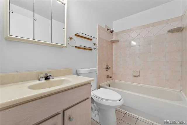 1281 S Troy Street Aurora, CO 80012