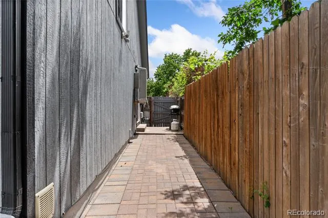 18983 E 16th Place Aurora, CO 80011