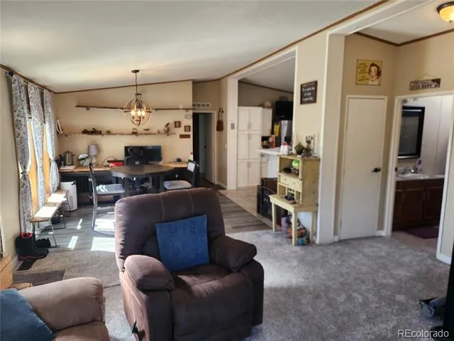 2628 Southpark Road Florissant, CO 80816