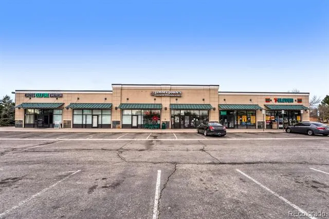 3995 Lewiston Aurora, CO 80011
