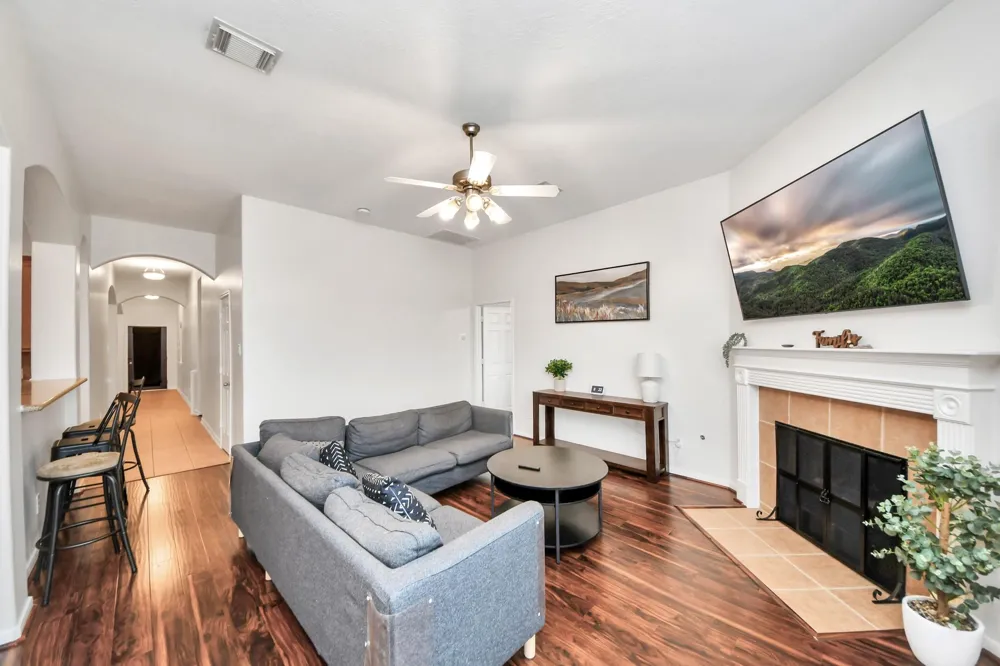 4118 Ferro Street Stafford, TX 77477