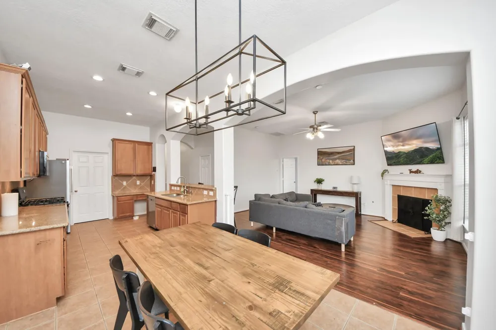 4118 Ferro Street Stafford, TX 77477