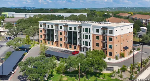 10899 S Hausman #401