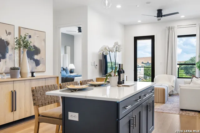 10899 S Hausman #401 San Antonio, TX 78250