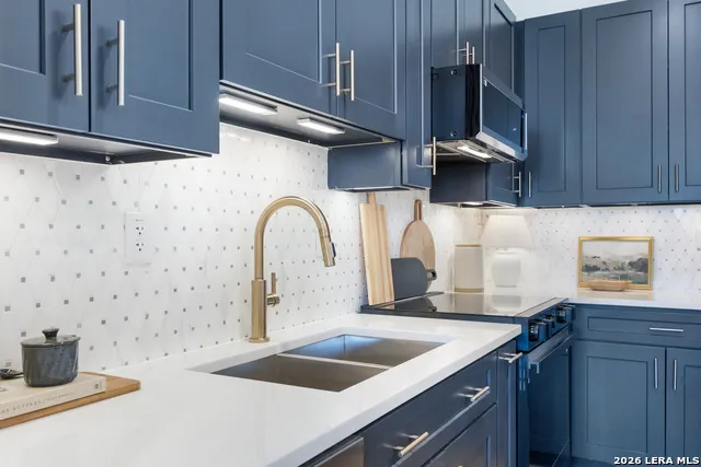 10899 S Hausman #401 San Antonio, TX 78250