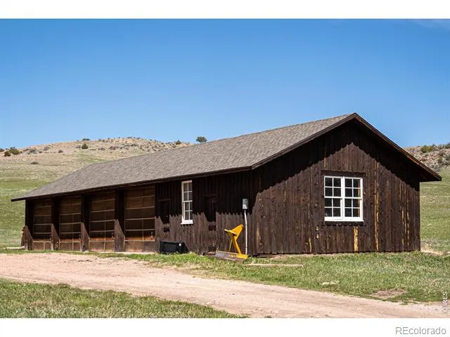 950 Meadow Creek Road Livermore, CO 80536