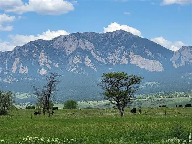 1085 S Cherryvale Road Boulder, CO 80303