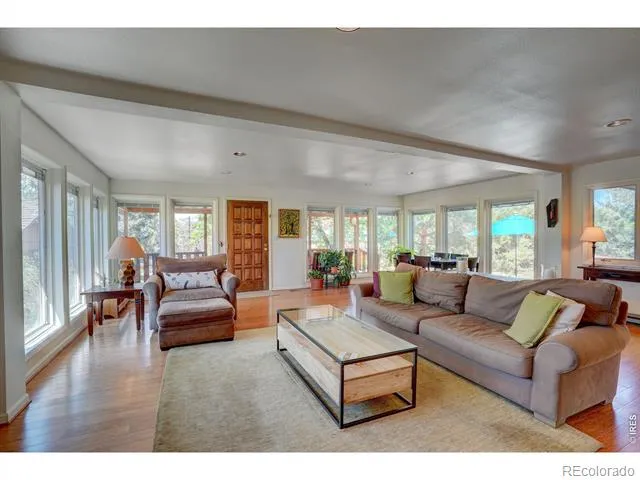 5196 Oxford Road Longmont, CO 80503
