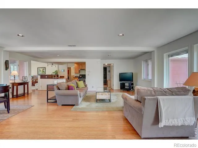 5196 Oxford Road Longmont, CO 80503
