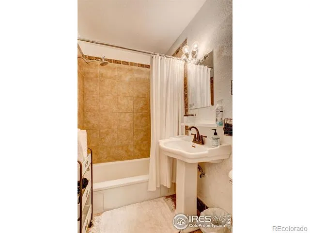 16 Misty Manor Road Drake, CO 80515