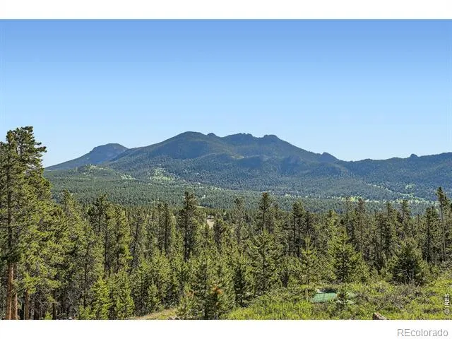 557 Highpoint Circle Black Hawk, CO 80422