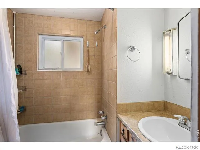 110 Meadow Lane Bellvue, CO 80512