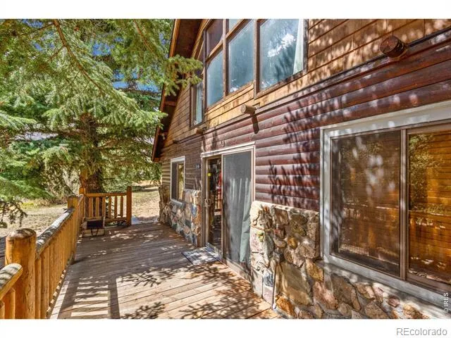 110 Meadow Lane Bellvue, CO 80512