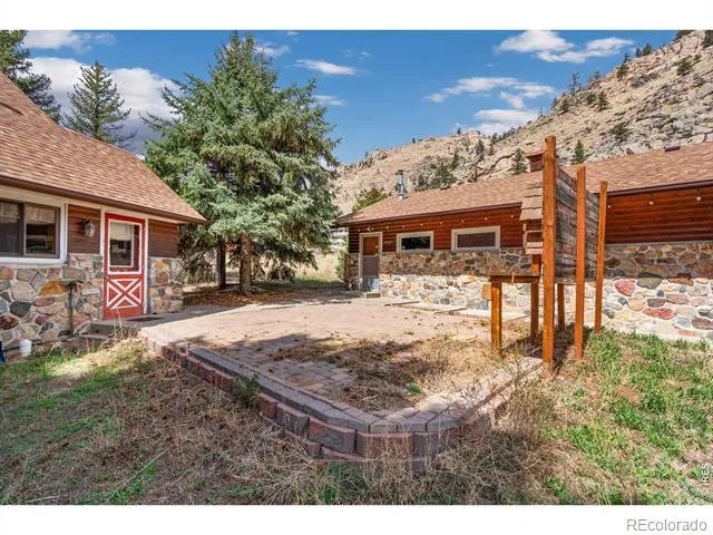 110 Meadow Lane Bellvue, CO 80512