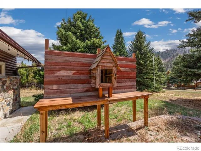 110 Meadow Lane Bellvue, CO 80512