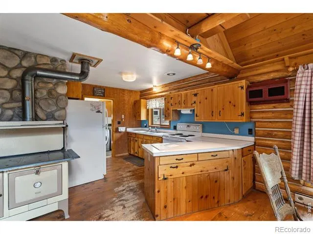 110 Meadow Lane Bellvue, CO 80512