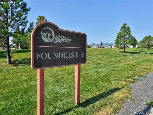 110 Cayauga Way Louisville, CO 80027