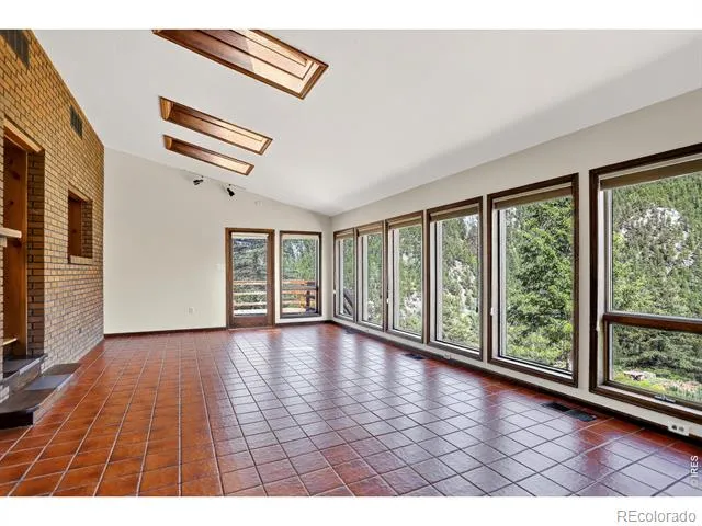 192 Nugget Hill Road Jamestown, CO 80455