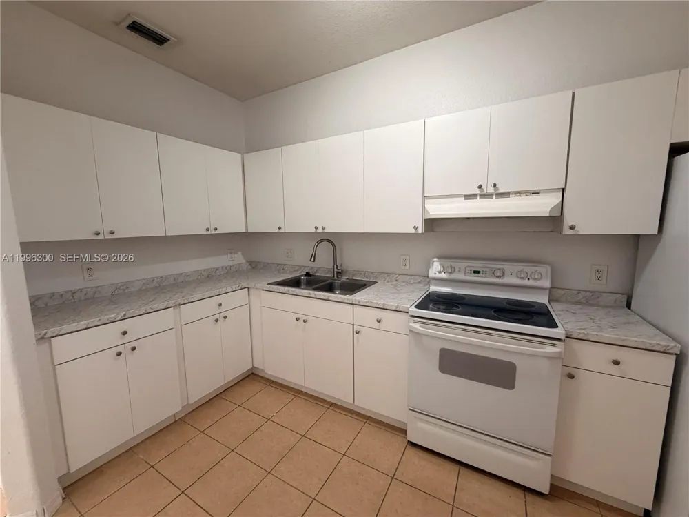 13264 Old Biscayne Dr #405 Homestead, FL 33033