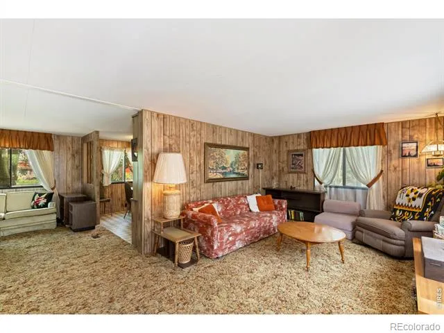 277 Riverside Drive Bellvue, CO 80512