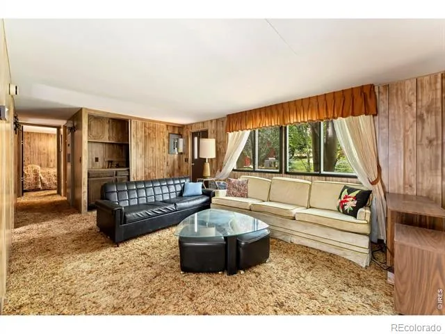 277 Riverside Drive Bellvue, CO 80512