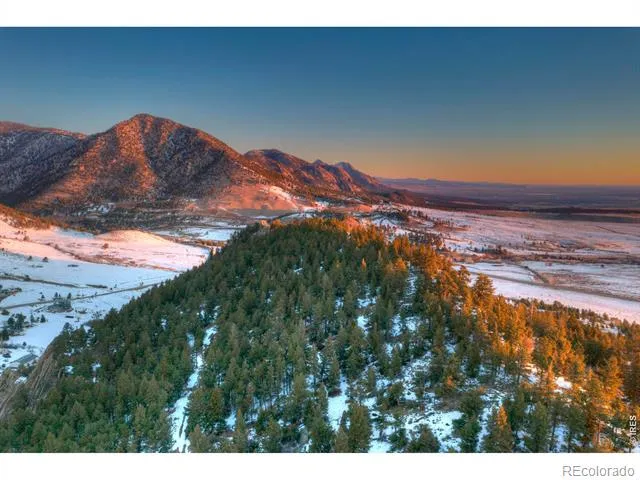 9352 Eastridge Road Golden, CO 80403