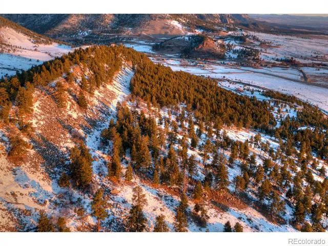9352 Eastridge Road Golden, CO 80403