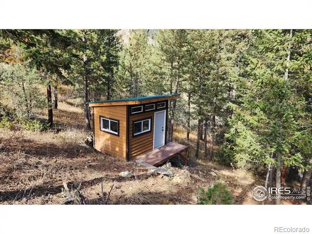 84 Copper Hill Road Glen Haven, CO 80532