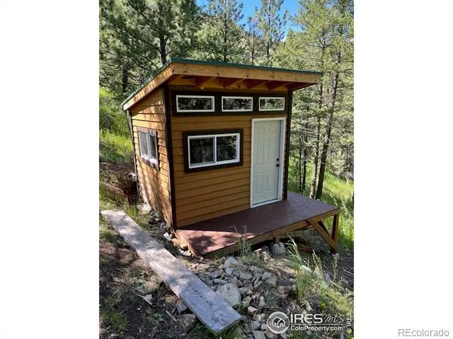 84 Copper Hill Road Glen Haven, CO 80532