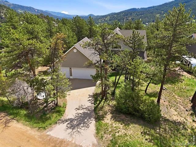 256 Choctaw Road Lyons, CO 80540